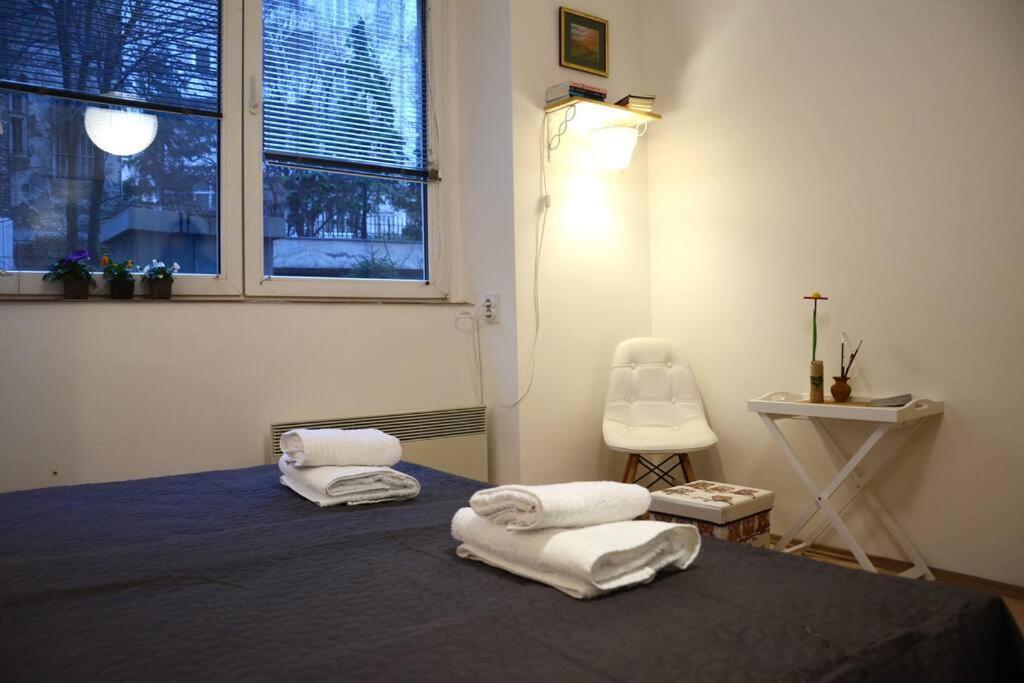 Atelier 12, Feeling Like An Artist! Promo Price Belgrado Exterior foto